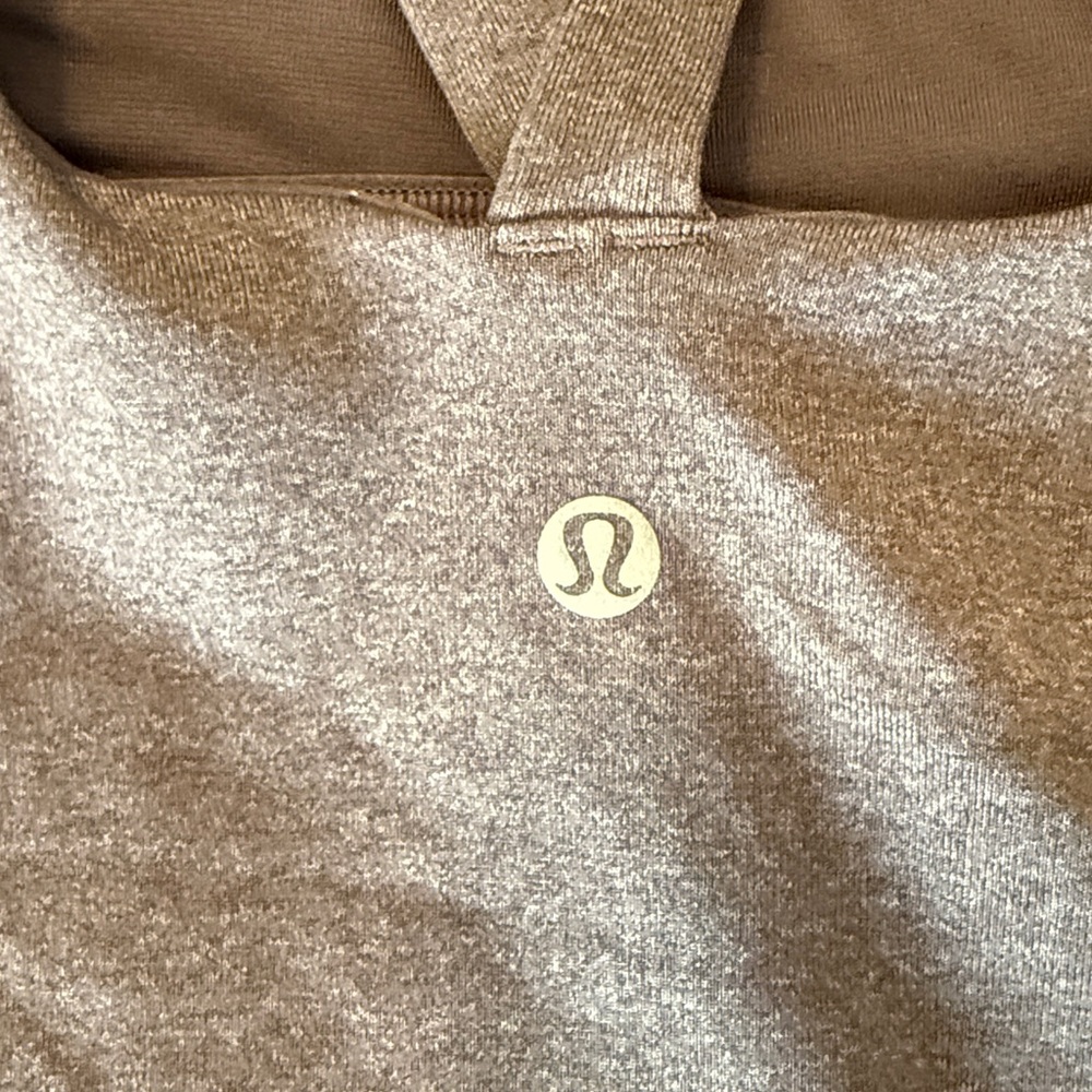 Lululemon women’s tank top, size 2 - Picture 3 of 5